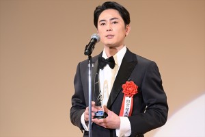 間宮祥太朗、2023年 エランドール賞 授賞式に登場