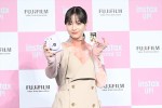 広瀬すず、INSTAX“チェキ”新製品発表会に登場