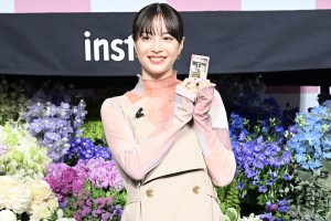 広瀬すず、INSTAX“チェキ”新製品発表会に登場