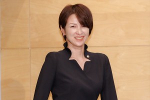 吉瀬美智子、ドラマ『ケイジとケンジ、時々ハンジ。』記者会見に登場