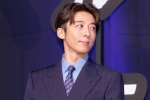 高橋一生、映画『岸辺露伴 ルーヴルへ行く』完成報告イベントに登場