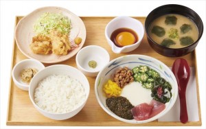 やよい軒「新ねばとろ定食」登場！　“話題の海藻”アカモクでネバネバ食感がアップ