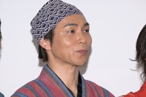 白川裕二郎、Vシネクスト『忍風戦隊ハリケンジャーでござる！シュシュッと 20th anniversary』完成披露舞台挨拶に登場