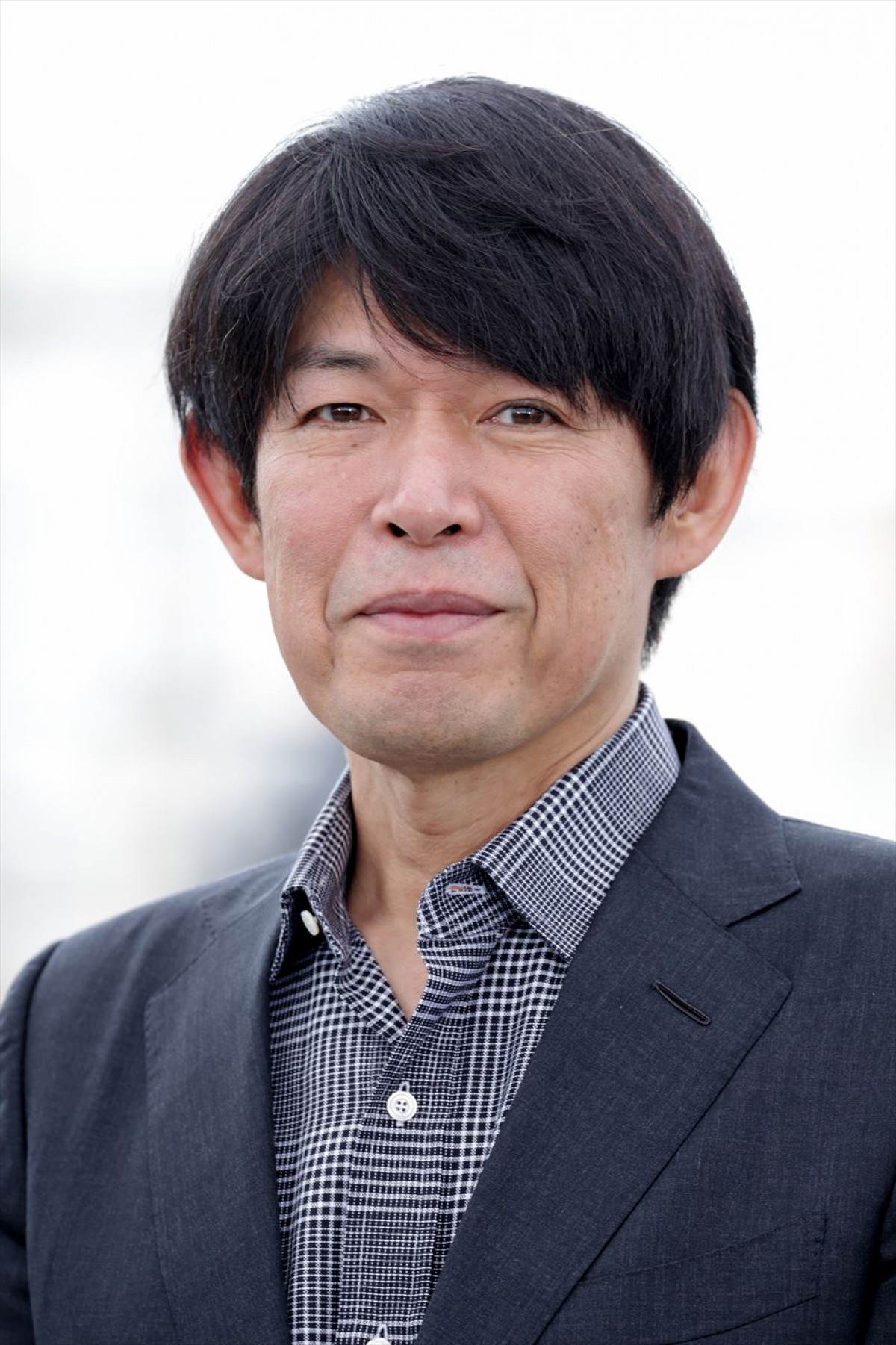 安藤サクラ、エレガントな背中見せワンピでカンヌ映画祭フォトコールへ　映画『怪物』公式会見レポート