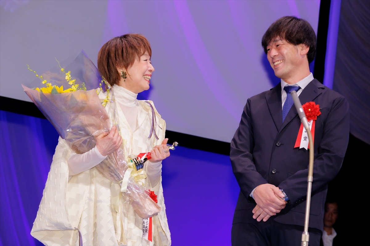 岡田准一、高倉健さんが中井貴一に渡した腕時計を継承　特別主演男優賞に「救われた思い」