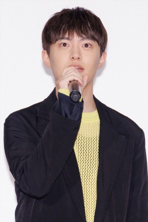 上村海成、映画『君は放課後インソムニア』完成披露上映会に登場