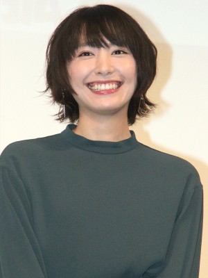 新垣結衣、『逃げるは恥だが役に立つ』プレミア試写会舞台挨拶（2016年）にて