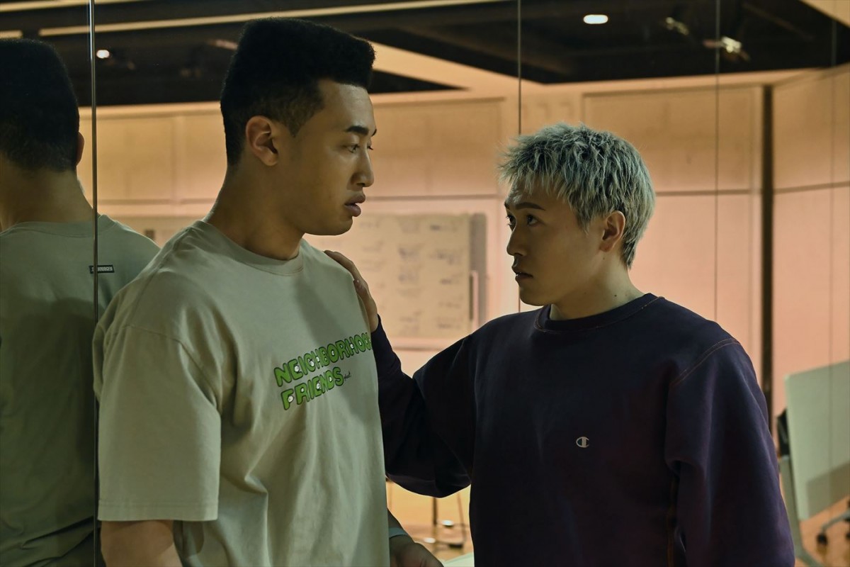 GENERATIONS、呪いのメロディーを奏でる少女“さな”の怪異に震撼！　ホラー映画『ミンナのウタ』場面写真一挙解禁