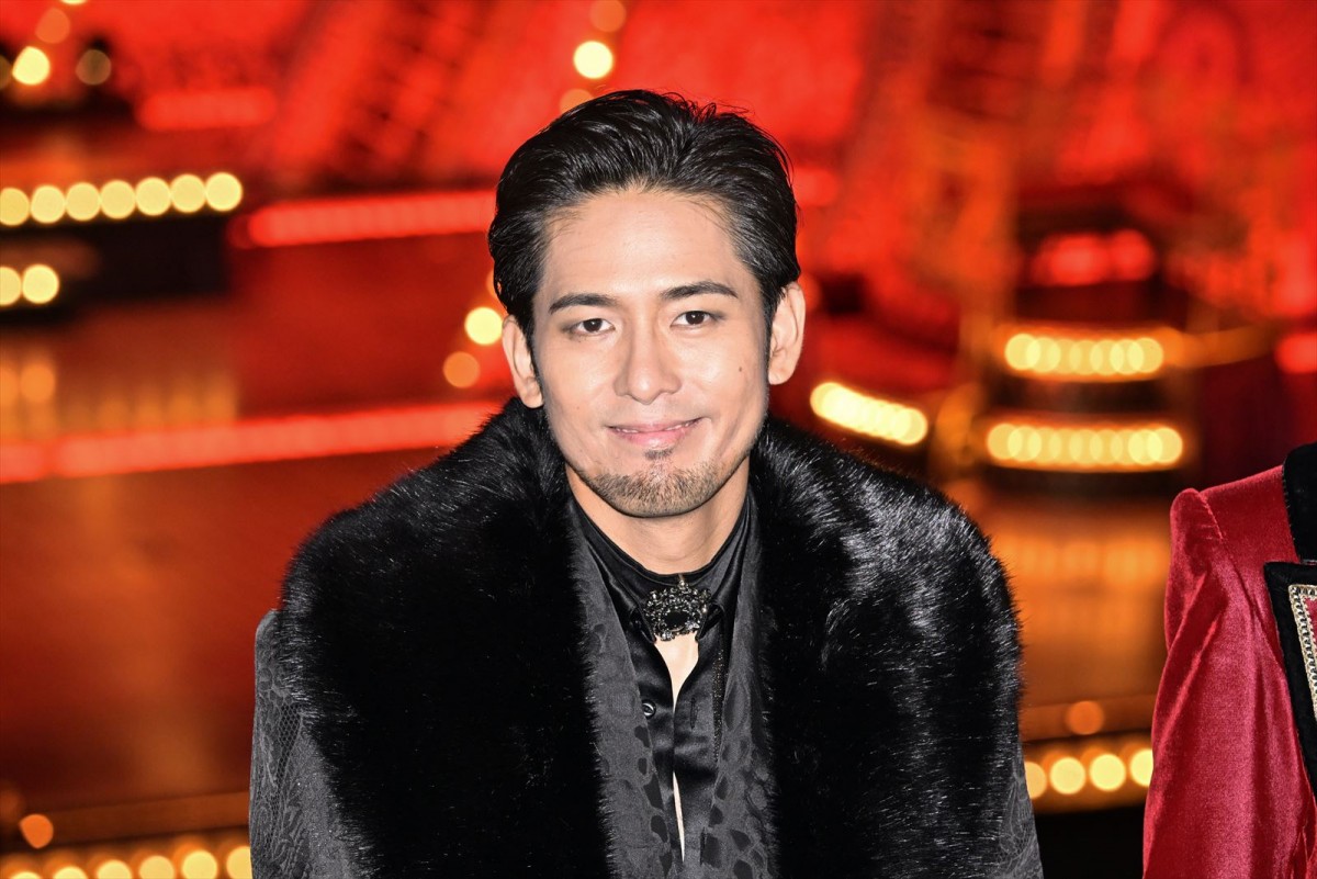 元宝塚トップスター望海風斗、ドレスまとう役に対し父の反応は「息子が急に娘になったみたい」
