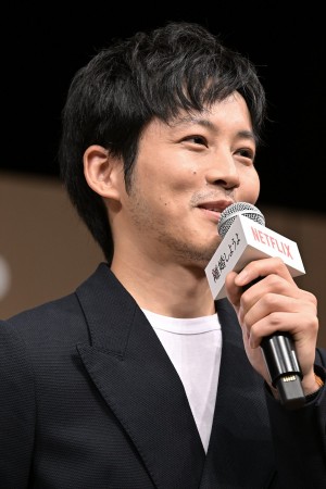 松坂桃李、Netflixシリーズ『離婚しようよ』配信記念イベントに登場