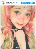 甘露寺蜜璃に変身したりんごちゃん　※「りんごちゃん」インスタグラム