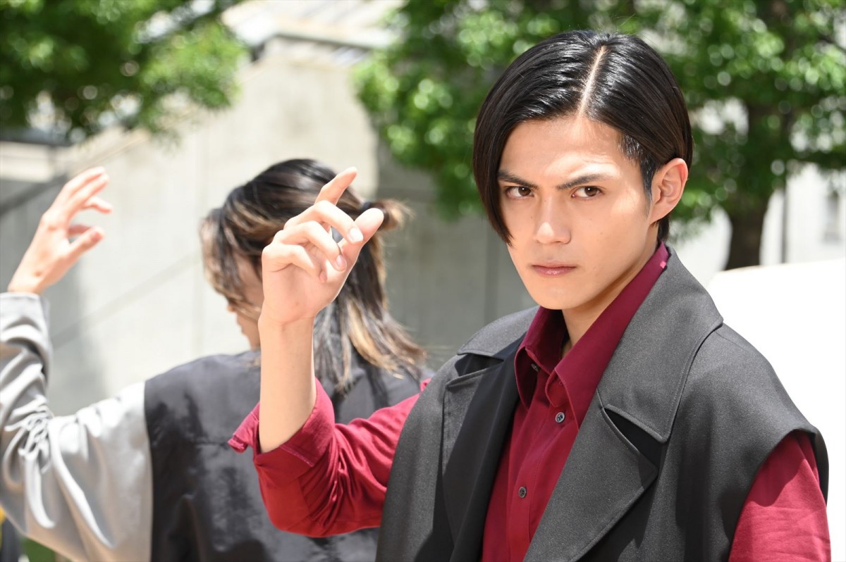 『仮面ライダーギーツ』43話「創世V:その名はギャーゴ!」場面写真