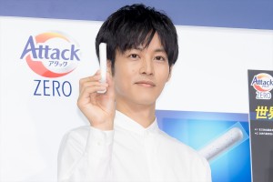 松坂桃李、花王「新・洗たく洗剤発表会」に登場
