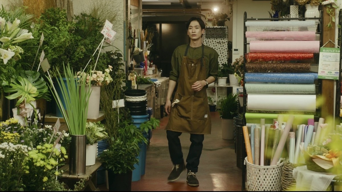 Kis-My-Ft2・宮田俊哉、花屋で働く青年を好演　映画『バカ塗りの娘』場面写真解禁