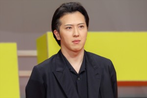 尾上松也、映画『Gメン』完成披露舞台挨拶に登場