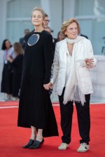 シャーロット・ランプリングとリリアーナ・カヴァーニ監督