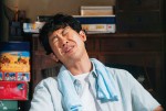 【写真】大泉洋、最新作でもボヤキが止まらない？　昭夫（大泉）“タジタジ顔”をとらえた場面写真