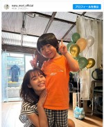 【写真】森七菜、子役・石塚陸翔とラブラブ2ショット