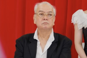 マキノノゾミ、日本テレビ開局70年記念舞台『西遊記』製作発表会見に登場