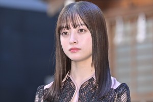 橋本環奈、映画『禁じられた遊び』大ヒット祈願イベントに登場