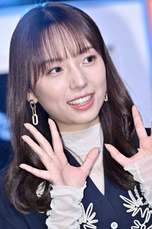 新内眞衣、『バラバラ大作戦』10月新番組発表 記者会見に登場