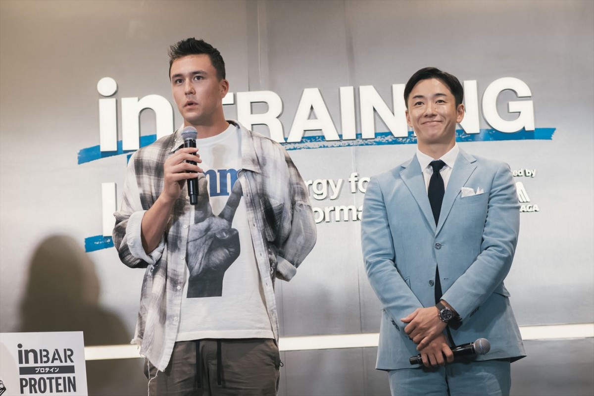 ラーズ・ヌートバー選手「今年は山あり谷あり」　斎藤佑樹さんとの再会し笑顔！