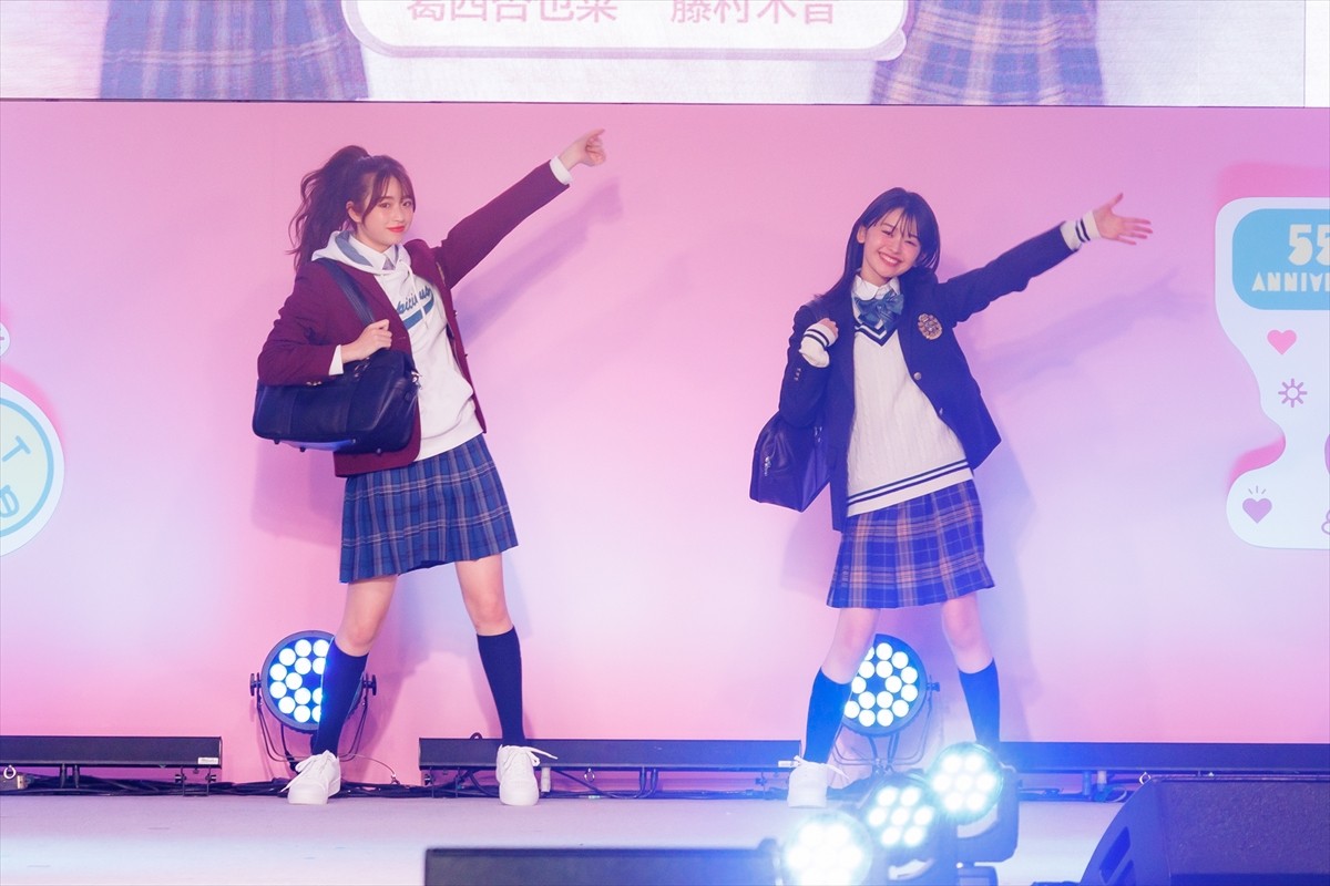 乃木坂46・久保史緒里＆日向坂46・小坂菜緒がランウェイに登場「最高の夏の思い出を作りたい」