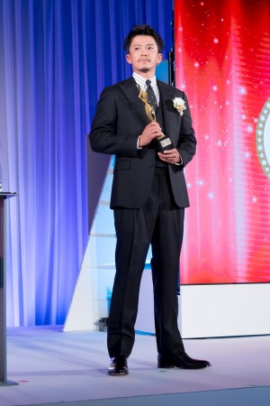 小栗旬、『東京ドラマアウォード2023』授賞式に登場