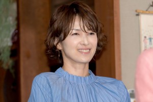 ドラマ『ゆりあ先生の赤い糸』制作発表記者会見に出席した吉瀬美智子