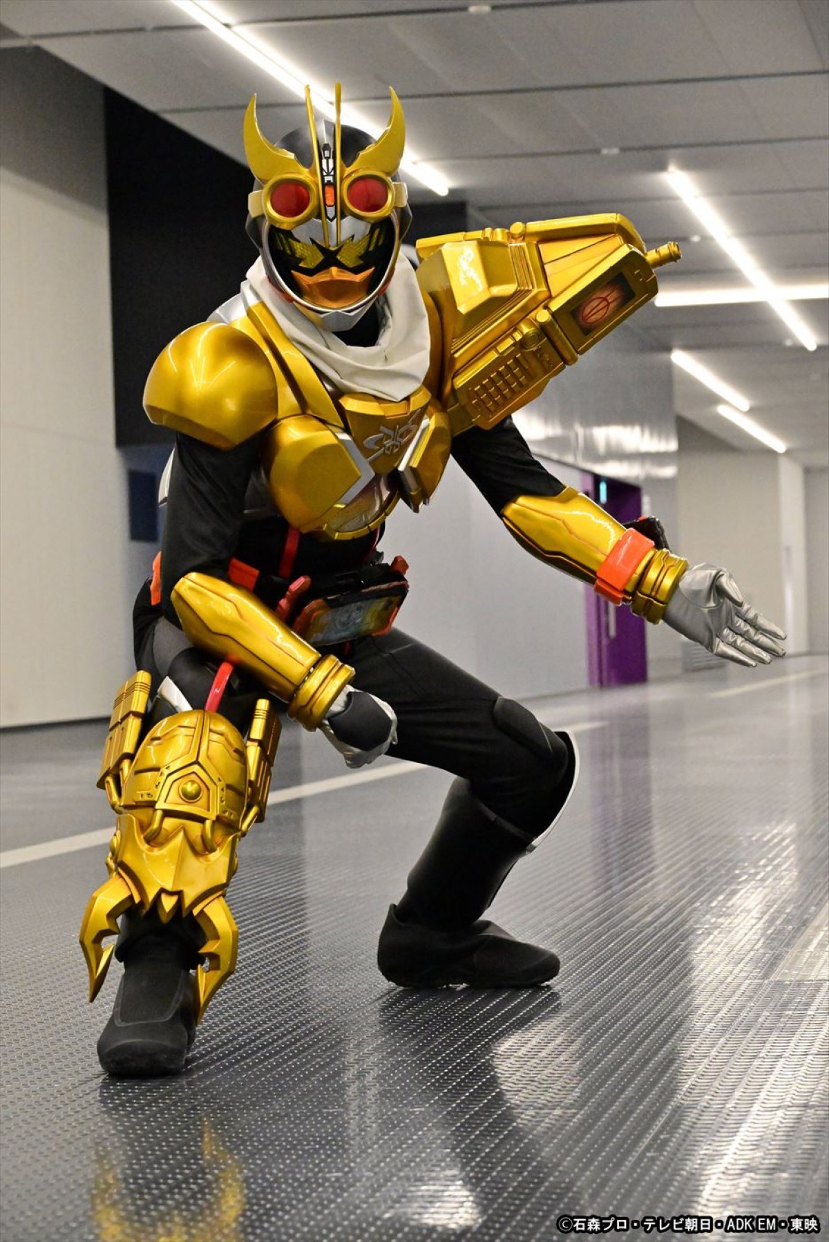 『仮面ライダーガッチャード』配信スピンオフ、永田聖一朗が仮面ライダーレジェンドに！