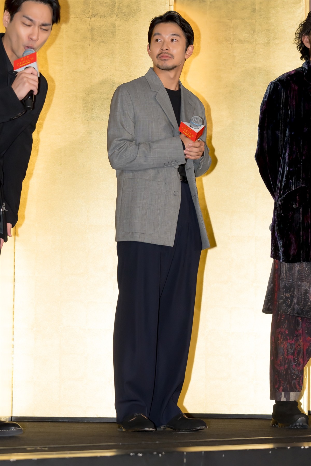 岡田将生、人生初の舞台あいさつMCに挑戦　松坂桃李の言葉に涙見せる