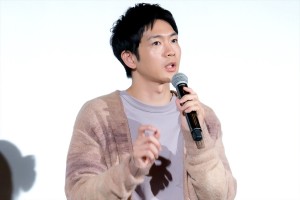 松下洸平、木曜劇場『いちばんすきな花』完成披露試写イベントに登場