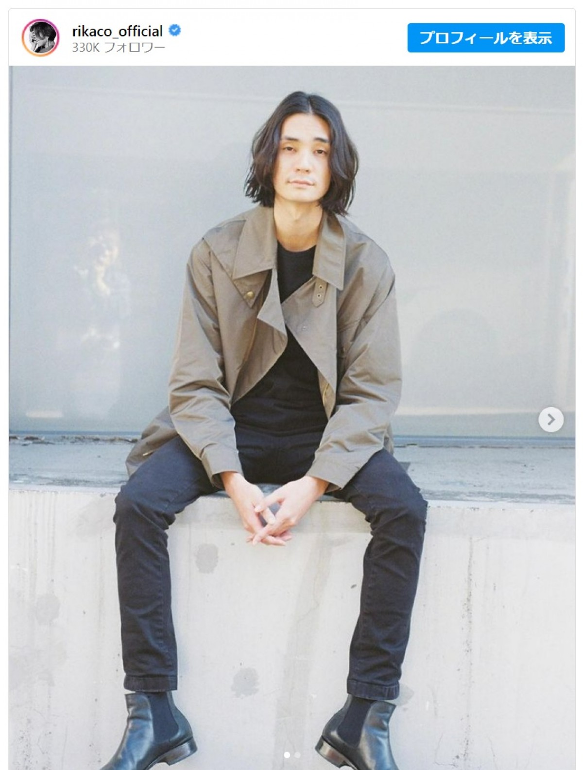 RIKACO、イケメン長男・渡部樹也の近影を公開「お父様似ですね」「スタイル抜群で素晴らしい」