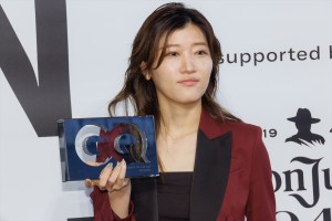 ヒコロヒー、「GQ MEN OF THE YEAR 2023」フォトコールに登場