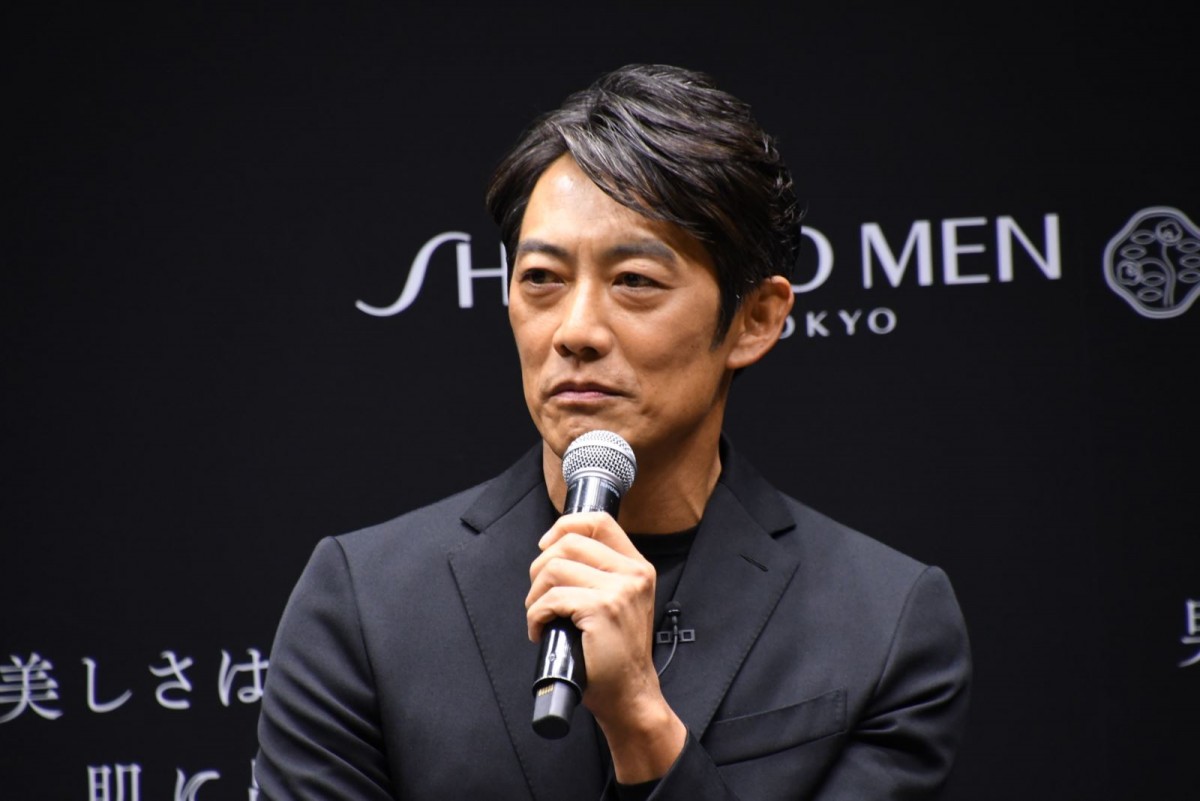 反町隆史、妻・松嶋菜々子とCM初共演！　「自然な2人を見せてと言われたが、それが1番難しい」