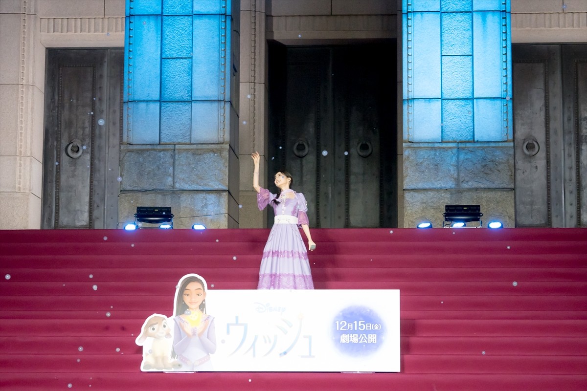 生田絵梨花、『ウィッシュ』劇中歌をオーケストラに合わせて生歌唱　監督も絶賛「美しい」