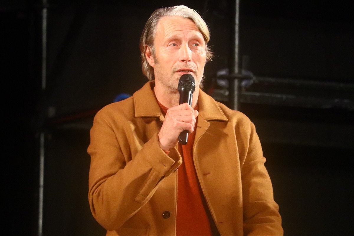 マッツ・ミケルセン、年を取って「服に気を使うようになりました」　セクシーでダンディーな理由明かす＜東京コミコン2023＞