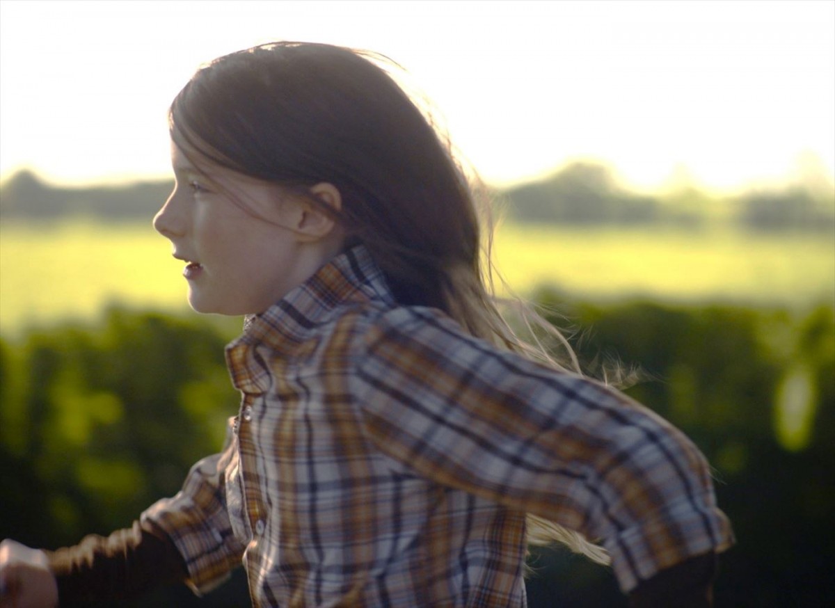 青葉市子がナレーションを担当！　映画『コット、はじまりの夏』予告＆場面写真解禁