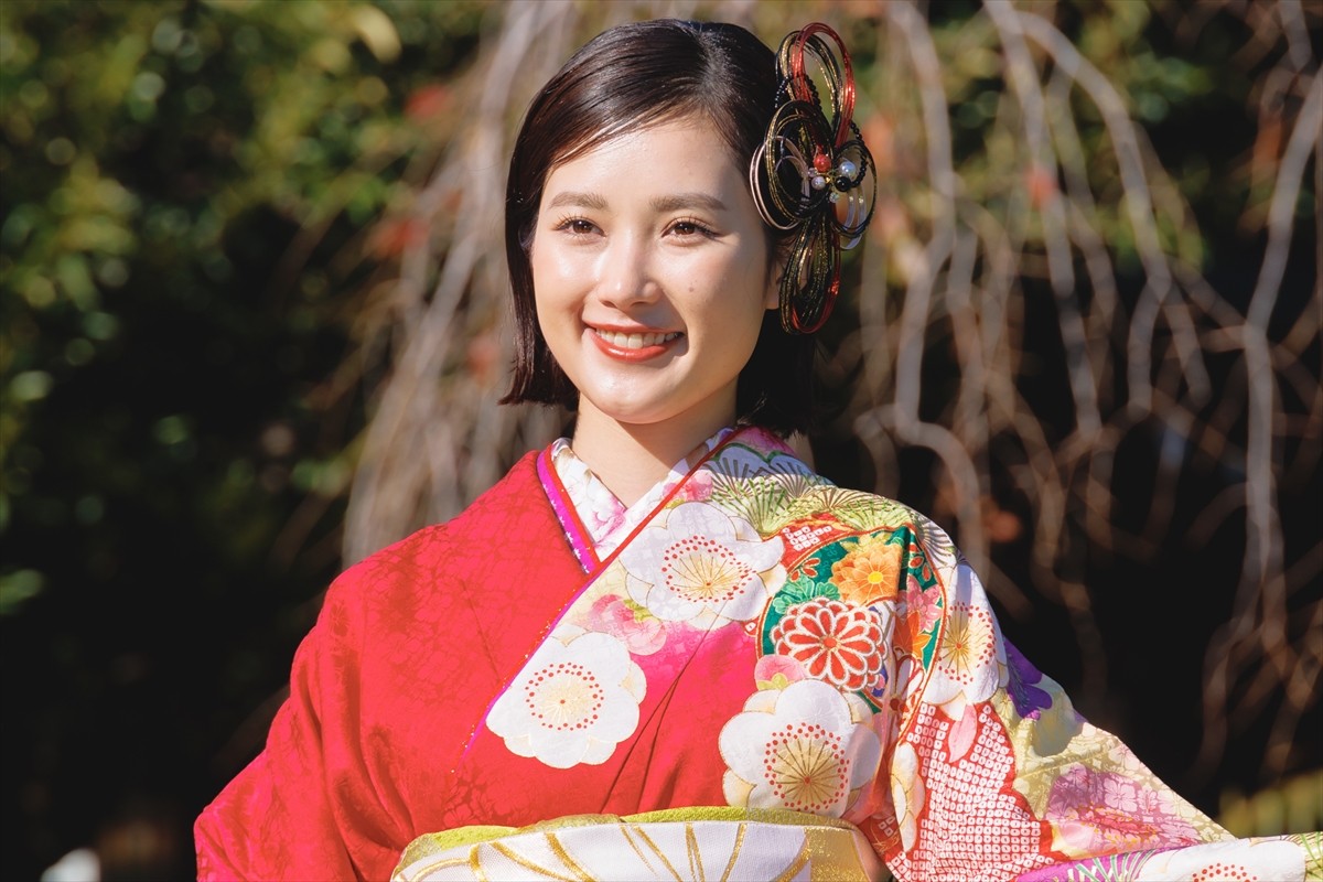 オスカー女優11人が晴れ着姿を披露　本田望結は一人暮らしの寂しさ吐露