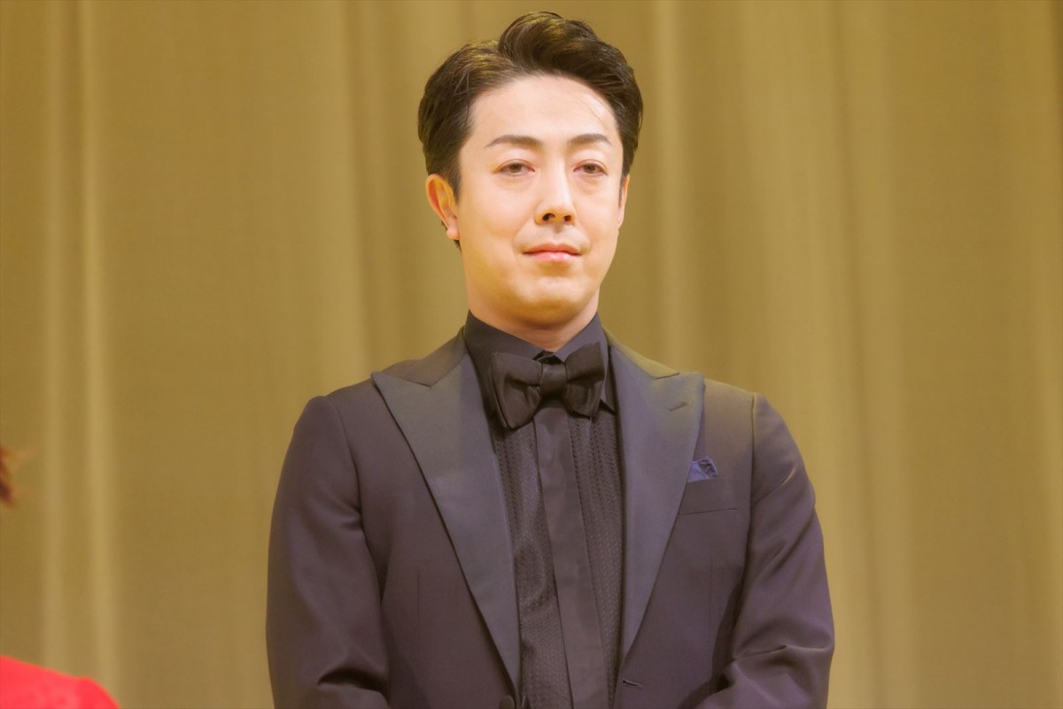 竹野内豊、撮影直前の“籠城”を西野七瀬が暴露「何秒間か立てこもられた」