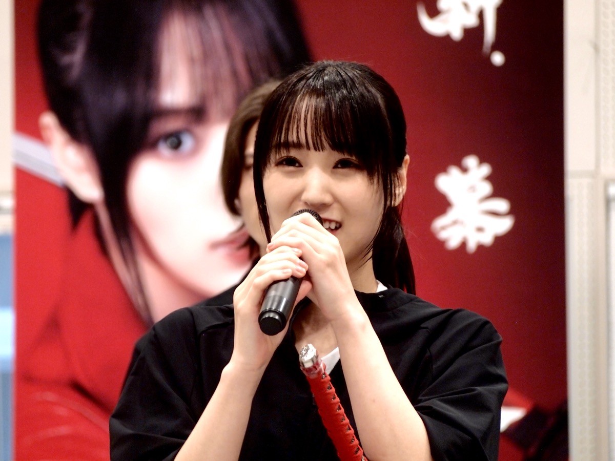 菅井友香、櫻坂46卒業後初の大舞台で「さらにパワーアップしたものをお見せできるように」