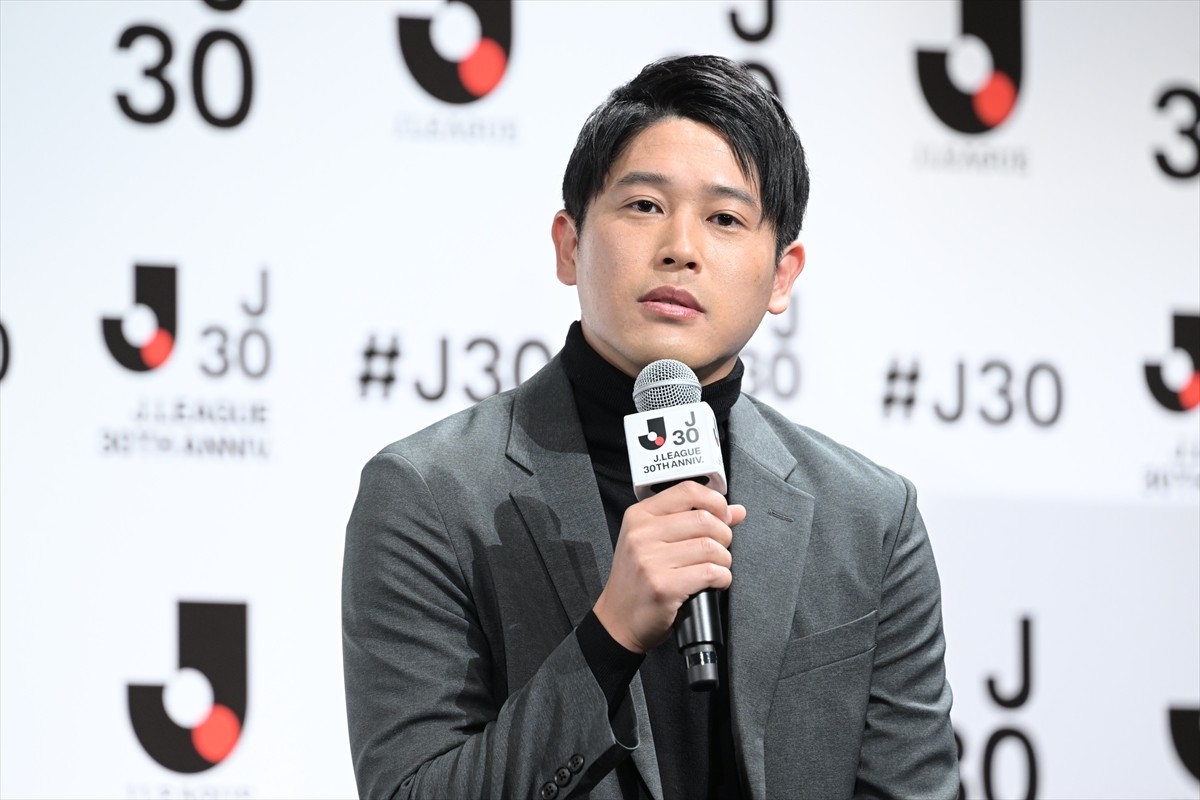 観月ありさ、後輩・朝日奈央の代役で急遽イベント登場もJリーグとの縁明かし拍手喝采