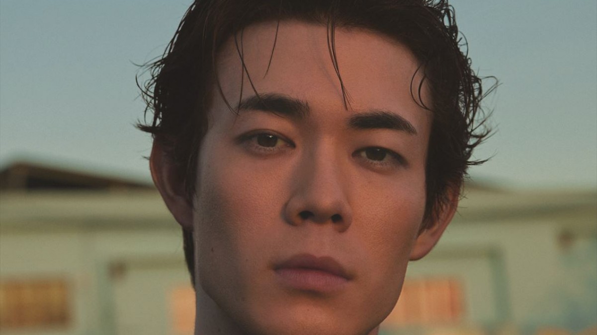 宮沢氷魚、初写真集『Next Journey』1.20発売 カバー公開＆オンライン