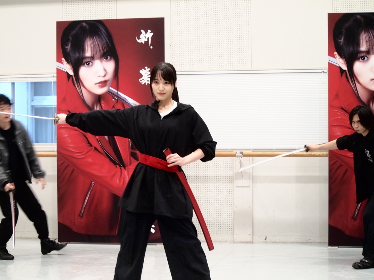 菅井友香、櫻坂46卒業後初の大舞台で「さらにパワーアップしたものをお見せできるように」