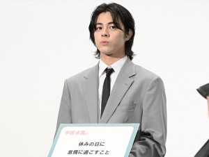 宇佐卓真、映画『少女は卒業しない』舞台挨拶付き特別上映会に登場