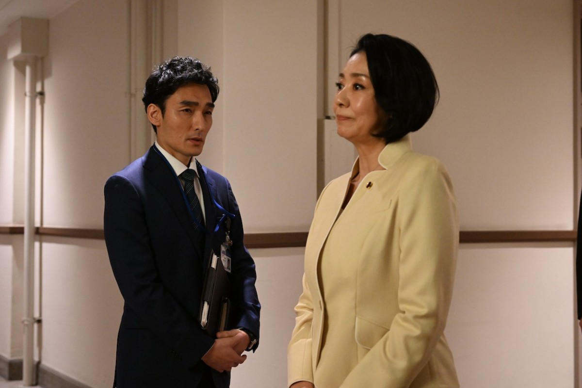 『罠の戦争』第4話　“鷲津”草なぎ剛、後援会長と対面　懐に入り込むためほん走