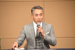 市川團十郎、成田屋親子『伝承への道』記者懇親会に登場