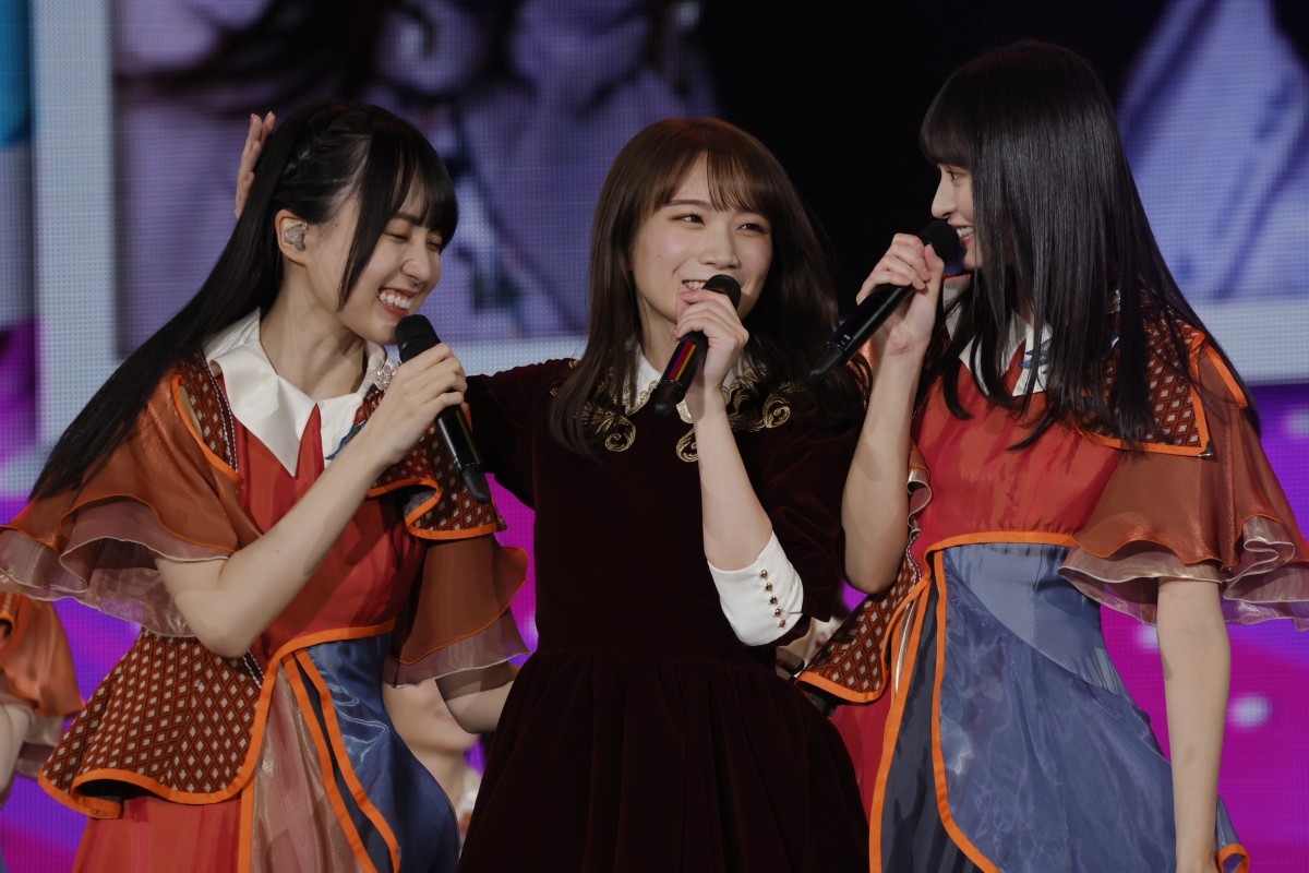 乃木坂46・秋元真夏、卒コンで異例の“トリプルアンコール”　11年半のラストは笑顔と涙あふれるステージに