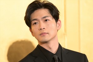 松下洸平、2023年 エランドール賞 授賞式に登場