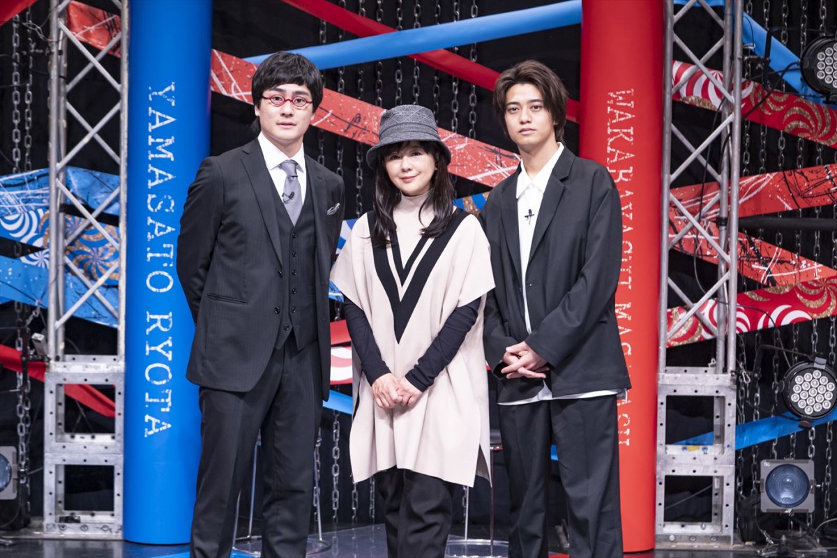 ドラマ『だが、情熱はある』、クランクインした（左から）森本慎太郎、薬師丸ひろ子、高橋海人